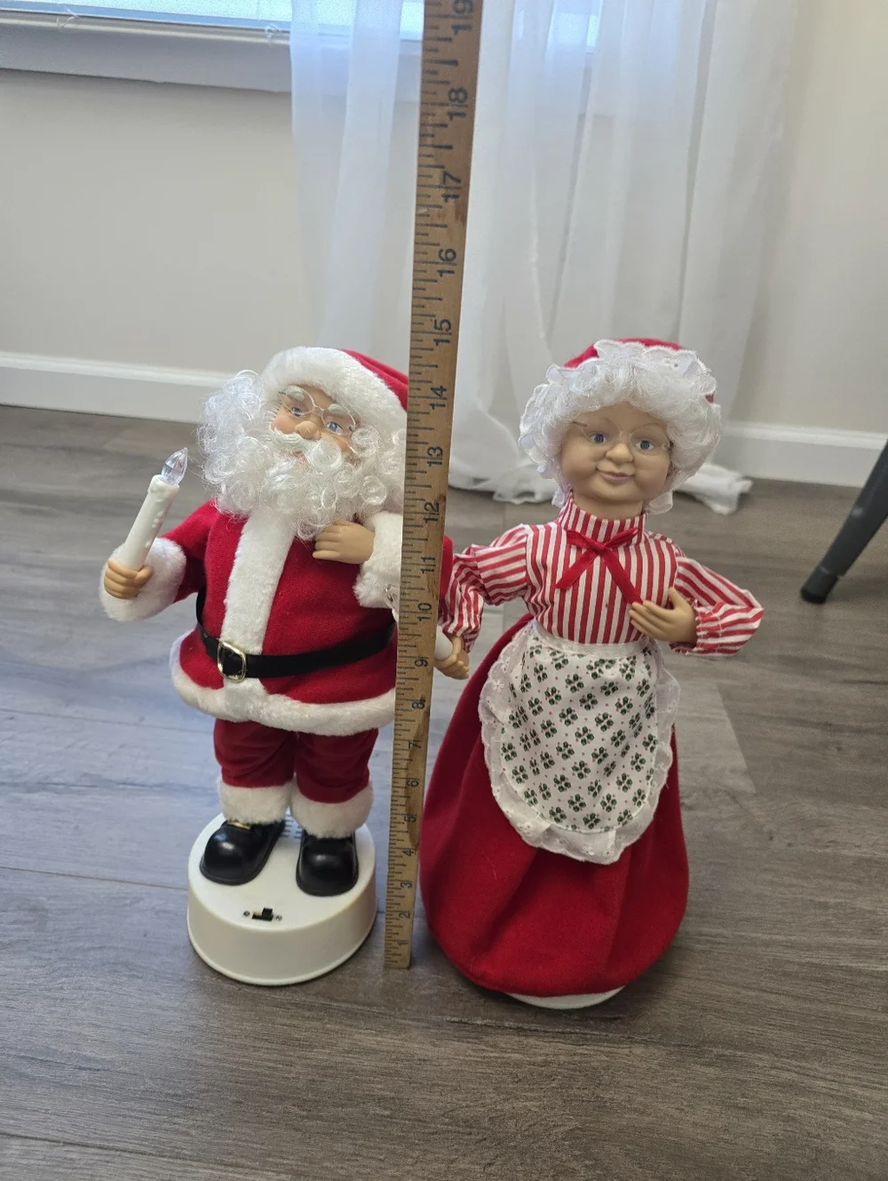 Vintage Wal-Mart 1996 Holiday Time 14” Animated Mr. &  Mrs Clause